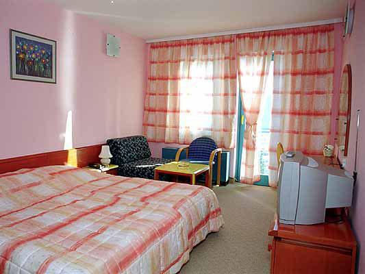 Hotel Stella نيوم المظهر الخارجي الصورة