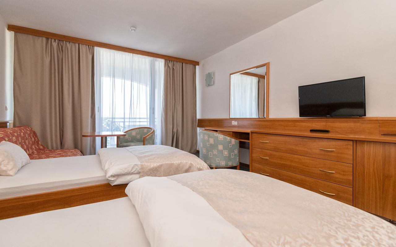 Hotel Stella نيوم المظهر الخارجي الصورة