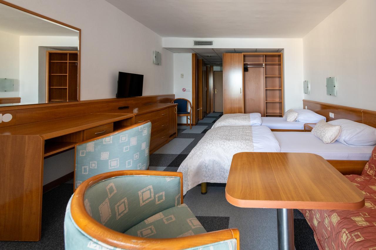 Hotel Stella نيوم المظهر الخارجي الصورة