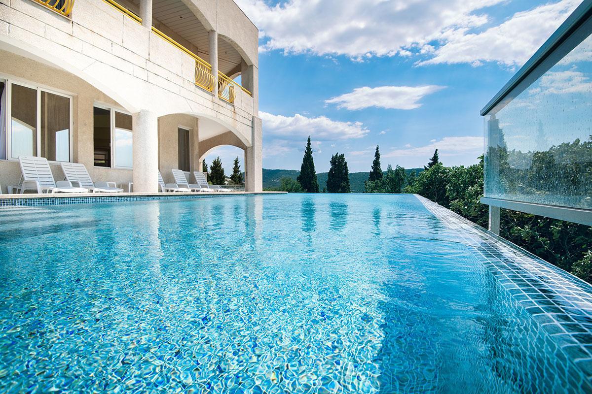 Hotel Stella نيوم المظهر الخارجي الصورة